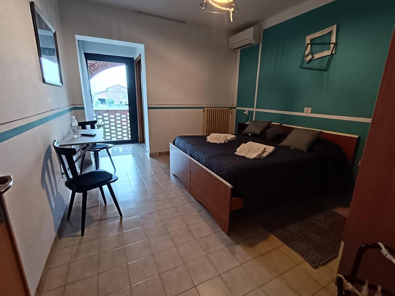 Brussa 340 Hotel Ngoại thất bức ảnh